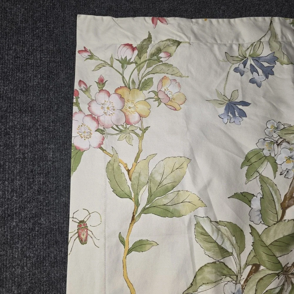 Pottery Barn Floral Bed Pillow Case %100 Organic Cotton Euro Style 30 x 30 in
